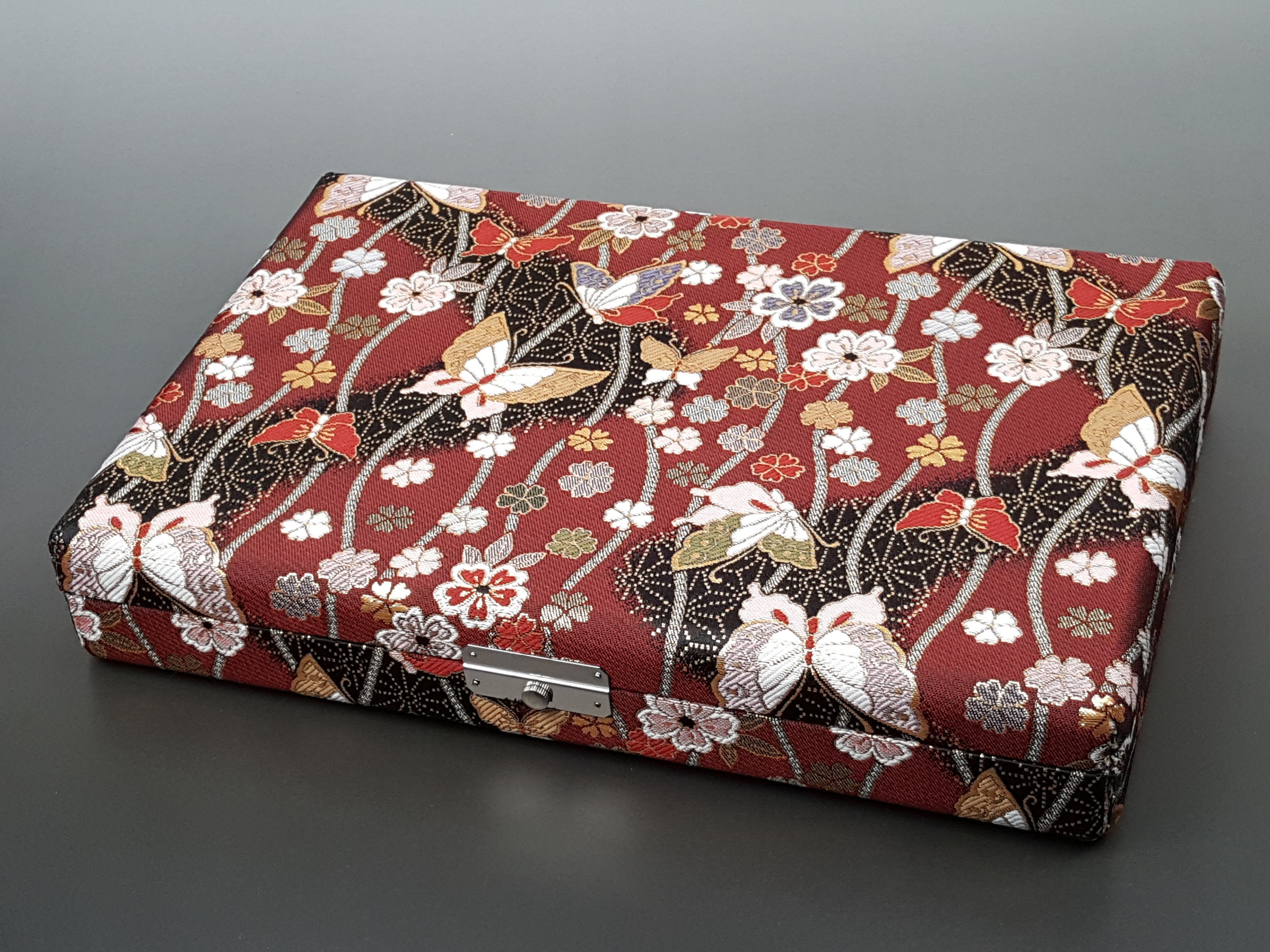 三味線 地唄 中棹 ハードケース入り 撥 袋 和楽器 札幌市北区屯田