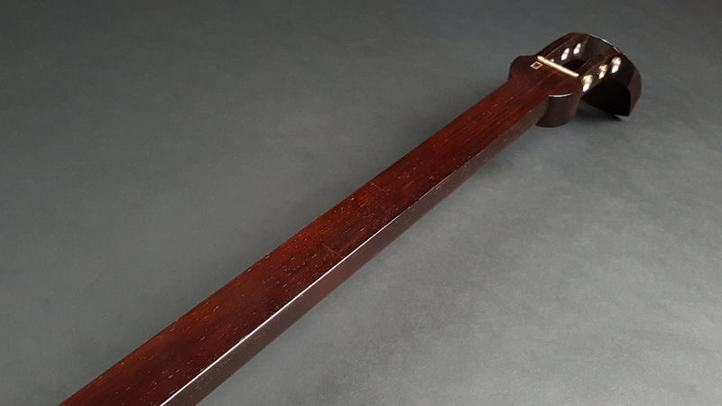 [Used shamisen, carefully selected items] Folk song Beniki shamisen, 1.5 inch short pole (completed product) WKT-TS006