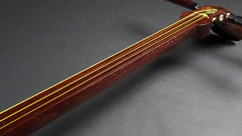 [Used shamisen/selected item] Folk song gold thin shamisen/correct size (completed product) WKT-TS031