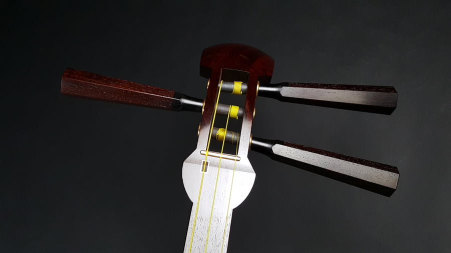 中古三味線・厳選品】民謡 金細三味線・正寸（完成品）WKT-TS032