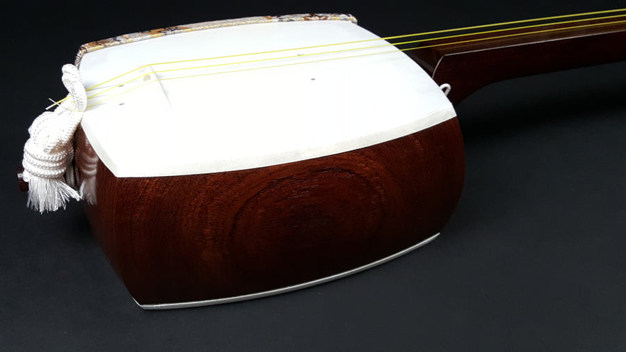 中古の三味線 中古三味線・厳選品】民謡 金細三味線・正寸（完成品）WKT-TS032