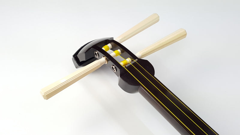 [Used shamisen/selected item] Jiuta Beniki shamisen (completed product) WKT-TS010