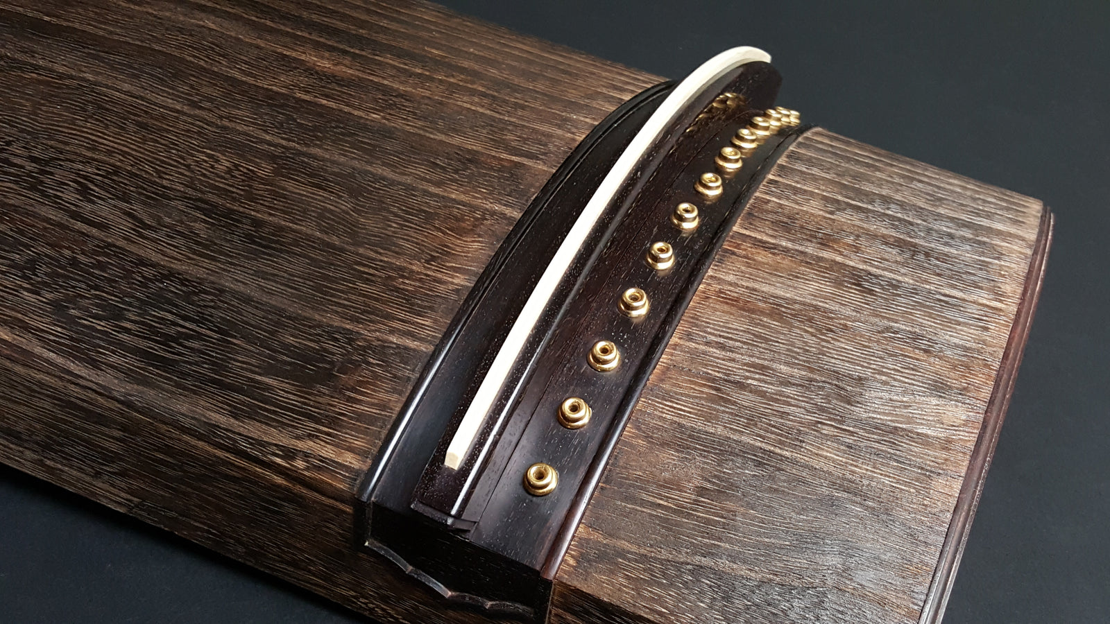 中古琴・厳選品】柾目杢 くり甲琴・玉縁紅木巻 WKT-tkoto13 | 和