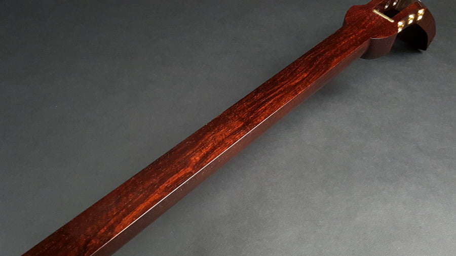 中古三味線・厳選品】地唄紅木三味線（完成品）WKT-TS001 | 和楽器市場