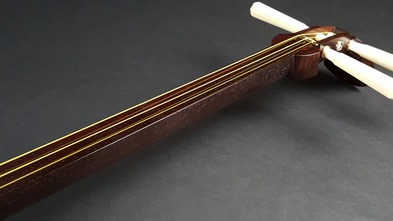 【中古三味線・厳選品】地唄 金細三味線（完成品）WKT-TS019