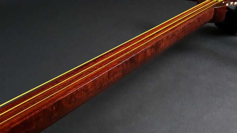 【中古三味線・厳選品】民謡金細三味線・正寸（完成品）WKT-TS015