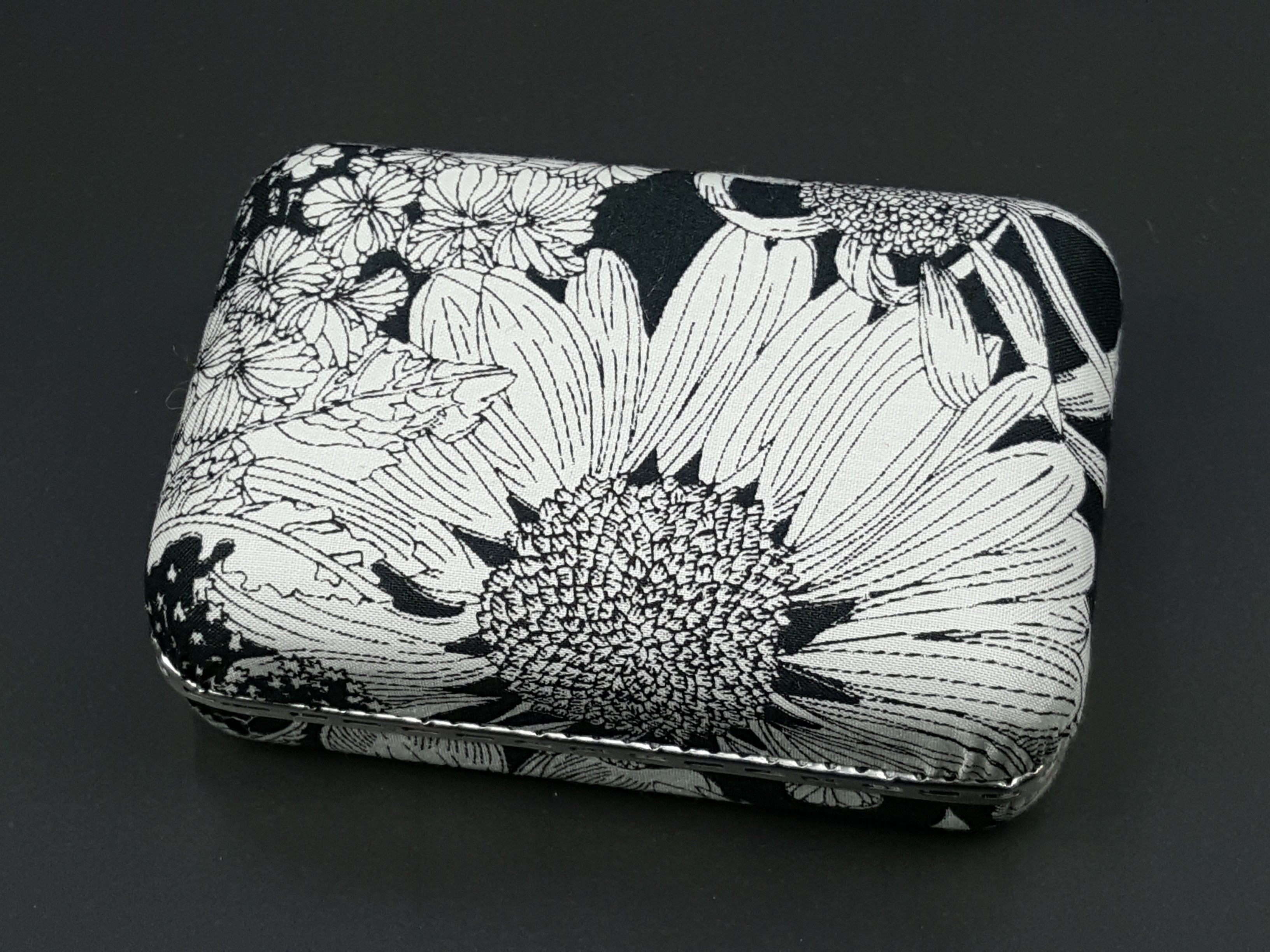 Koto nail holder/case (small) (KT33) original product | 和楽器市場·新館